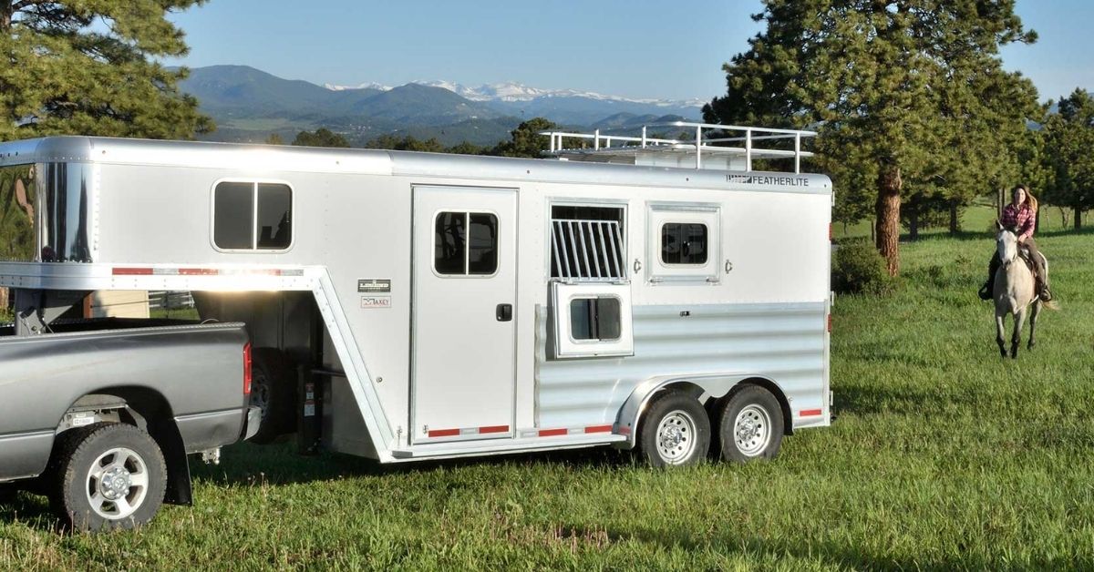 Gooseneck Horse Trailer